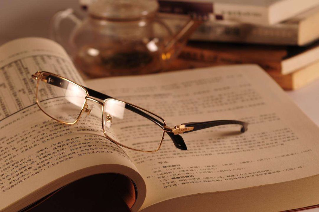 近視眼不會老花？關(guān)于眼睛的十大謠言你都信了么