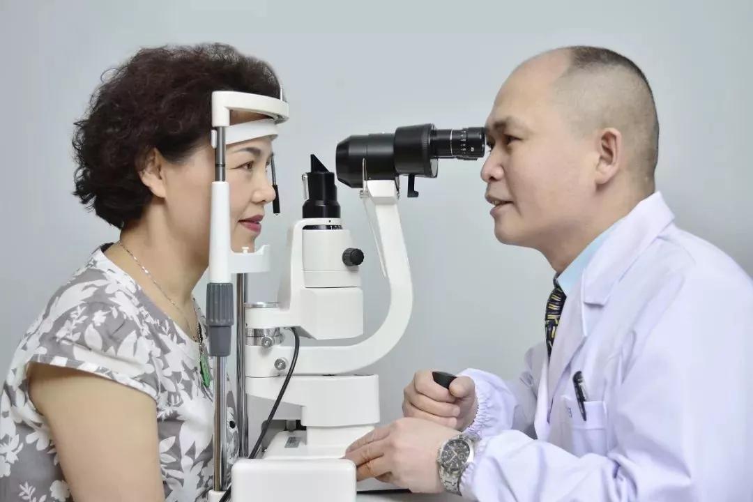 我在店里驗光，網(wǎng)上配鏡行嗎？